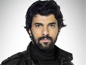 Kara Para Aşk - Engin Akyürek - Ömer Demir Kimdir?
