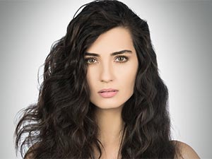 Kara Para Aşk - Tuba Büyüküstün - Elif Denizer Kimdir?