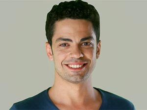 Keşke Hiç Büyümeseydik - Erkan Baylav - Emre Handırı Kimdir?