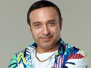 Keşke Hiç Büyümeseydik - İrfan Kangı - Necati Handırı Kimdir?