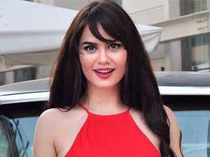 Kiralık Aşk - Gizem Denizci - Ayşegül Kimdir?