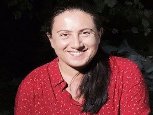 Kırgın Çiçekler - Birgül Ulusoy - Emine Kimdir?