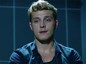 Kırgın Çiçekler - Burak Tozkoparan - Ali Kimdir?