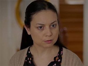 Kırgın Çiçekler - Derya Artemel - Mesude Yılmaz Kimdir?