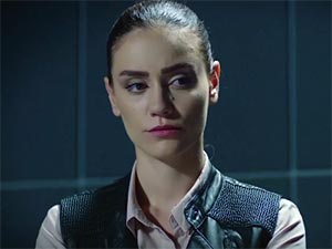 Kırgın Çiçekler - Hazal Benli - Fadik Kimdir?