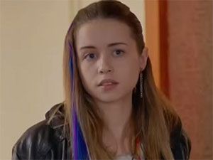 Kırgın Çiçekler - Yağmur Ün - Zeyno Kimdir?