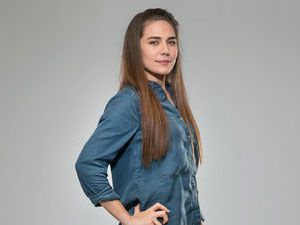 Kış Güneşi - Buse Varol - Nadide Kimdir?