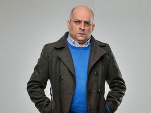 Kış Güneşi - Okan Selvi - Reşat Kimdir?