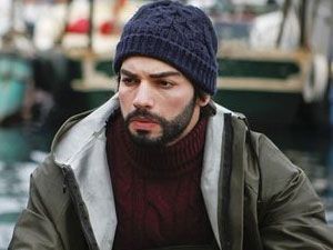 Kış Güneşi - Şükrü Özyıldız - Efe Kimdir?