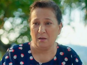 Koca Koca Yalanlar - Sacide Taşaner - Hatice Kimdir?