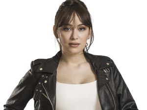 Kocaman Ailem - Buse Arslan - Berrak Tezcan Kimdir?