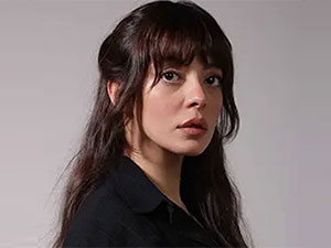 Kraliçe - Selin Şekerci - Zeynep Gencer Kimdir?
