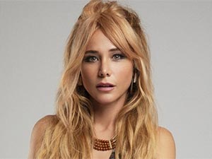 Kurşun - Burçin Terzioğlu - Leyla Devrim Kimdir?