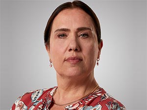 Kuzey Yıldızı İlk Aşk - Uğur Demirpehlivan - Emine Mollaoğlu Kimdir?