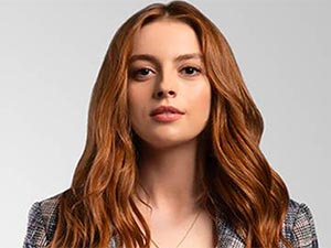 Leke - Melis Sezen - Yasemin Adıvar Kimdir?