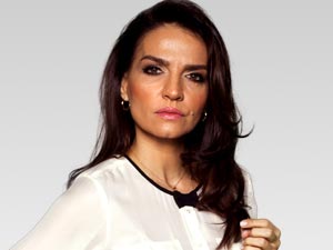 Lise Devriyesi - Ebru Akel - Asuman Kimdir?