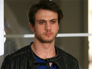 Maral: En Güzel Hikayem - Aras Bulut İynemli - Sarp Altan Kimdir?