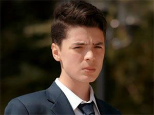 Mayıs Kraliçesi - Enes Akça - Alper 2 (Küçüklüğü) Kimdir?