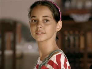 Mayıs Kraliçesi - Mina Nur Kaymas - Nehir 2 (Küçüklüğü) Kimdir?
