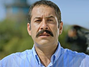 Mayıs Kraliçesi - Ümit Bülent Dinçer - Önder Atakan Kimdir?
