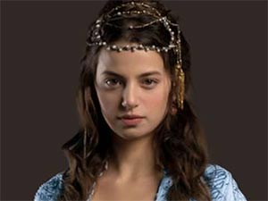 Mehmed Bir Cihan Fatihi - Leyla Tanlar - Esleme Kimdir?