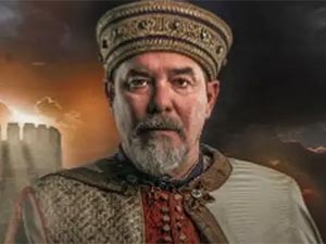 Mehmed: Fetihler Sultanı - Fikret Kuşkan - Notaras Kimdir?