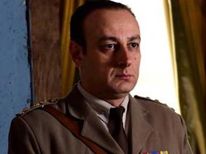 Mehmetçik Kutulamare - Lebip Gökhan - Robert Kimdir?