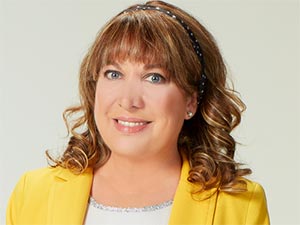 Meleklerin Aşkı - Oya Başar - Rukiye Efe Kimdir?