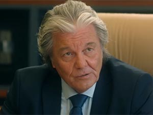 Menajerimi Ara - Kazım Akşar - Nadir Kimdir?