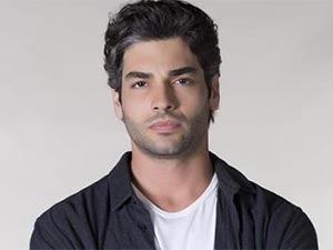 Nefes Nefese - Şükrü Özyıldız - Yusuf Alacan Kimdir?