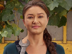 Ömür Usta - Nurgül Yeşilçay - Ömür Uçar Kimdir?
