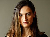 Paramparça - Elvin Aydoğdu - Derya Kimdir?