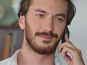 Paramparça - Sarp Can Köroğlu - Mithat Mete Pars Kimdir?