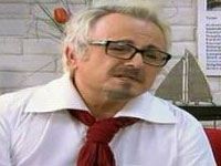 Pis Yedili - Harun Kolçak - Hurşit Van Beethoven Kimdir?