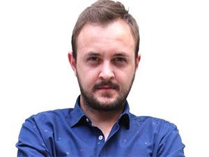 Rengarenk - Muammer Tali Kimdir?