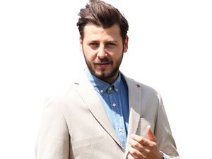 Rengarenk - Ümit İbrahim Kantarcılar - Aras Kimdir?