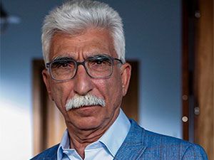 Rüzgarın Kalbi - Cezmi Baskın - Muammer Kimdir?