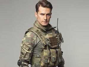 Savaşçı - Hakan Dinçkol - Turan Hüseyinoğlu Kimdir?