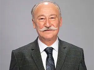 Senden Önce - Altan Erkekli - Derman Kimdir?