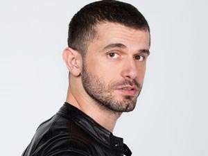 Seni Kimler Aldı - Yiğit Kirazcı - Barış Çamay Kimdir?