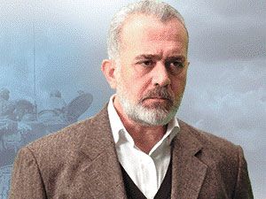 Sevda Kuşun Kanadında - Bahadır Yenişehirlioğlu - Hüsnü Kimdir?