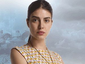 Sevda Kuşun Kanadında - Deniz Baysal - Tümay Erbay Kimdir?