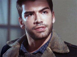 Sevda Kuşun Kanadında - Gürbey İleri - Asım Kimdir?