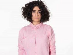 Seviyor Sevmiyor - Zeynep Çamcı - Deniz Yılmaz Kimdir?