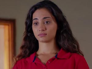 Şevkat Yerimdar - Simge Uluer - Demet Kimdir?