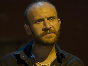 Sıfır Bir - Farhat Taş - Cevat Kimdir?