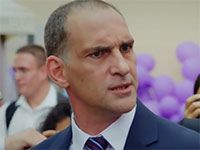 Sil Baştan (2014) - Cenk Ertan - Oktay Atabey Kimdir?