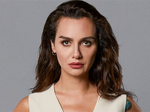 Son Yaz - Birce Akalay - Sare Akay Kimdir?