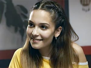 Tam Kafadan - Selin Işık - Gizem Kimdir?