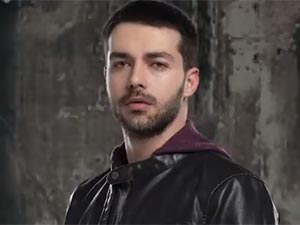 Tek Yürek - Hilmi Cem İntepe - Yiğit Saruhan Kimdir?